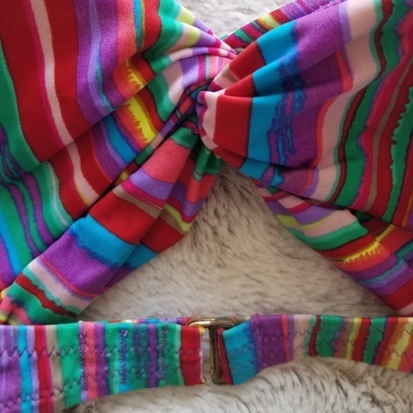 Victoria's Secret Rainbow Stripe Bikini Bandeau Top Twist Accent Size XS - Picture 5 of 8